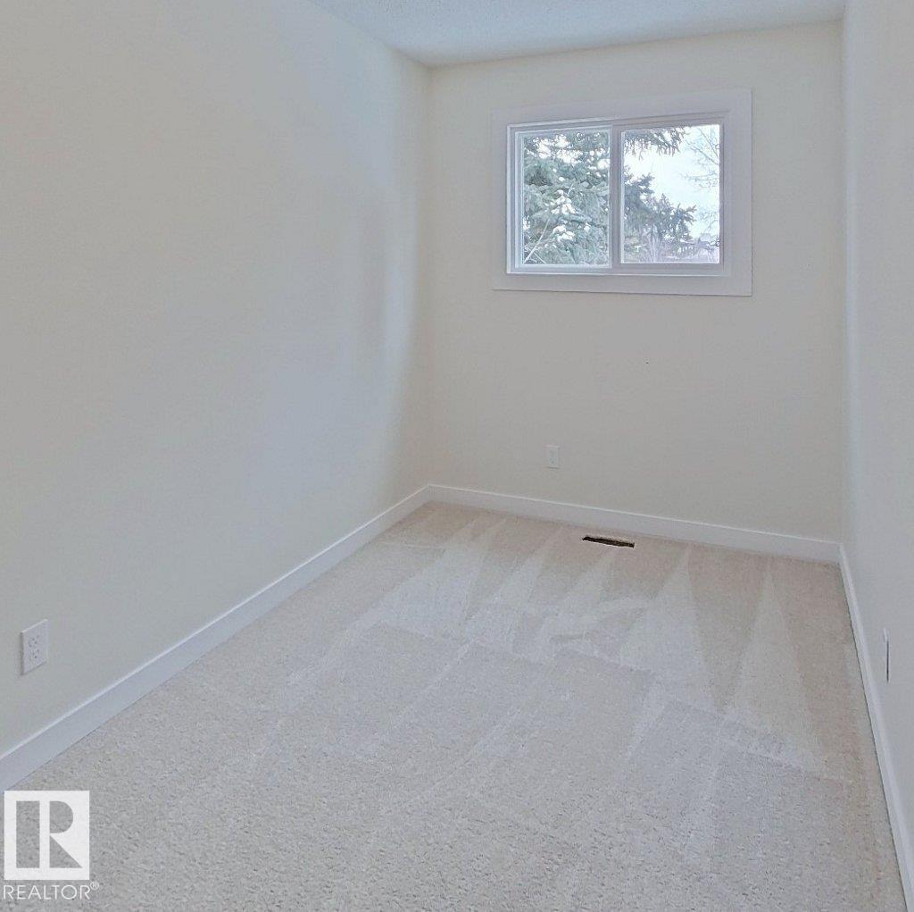 4507 35 AV NW - 26