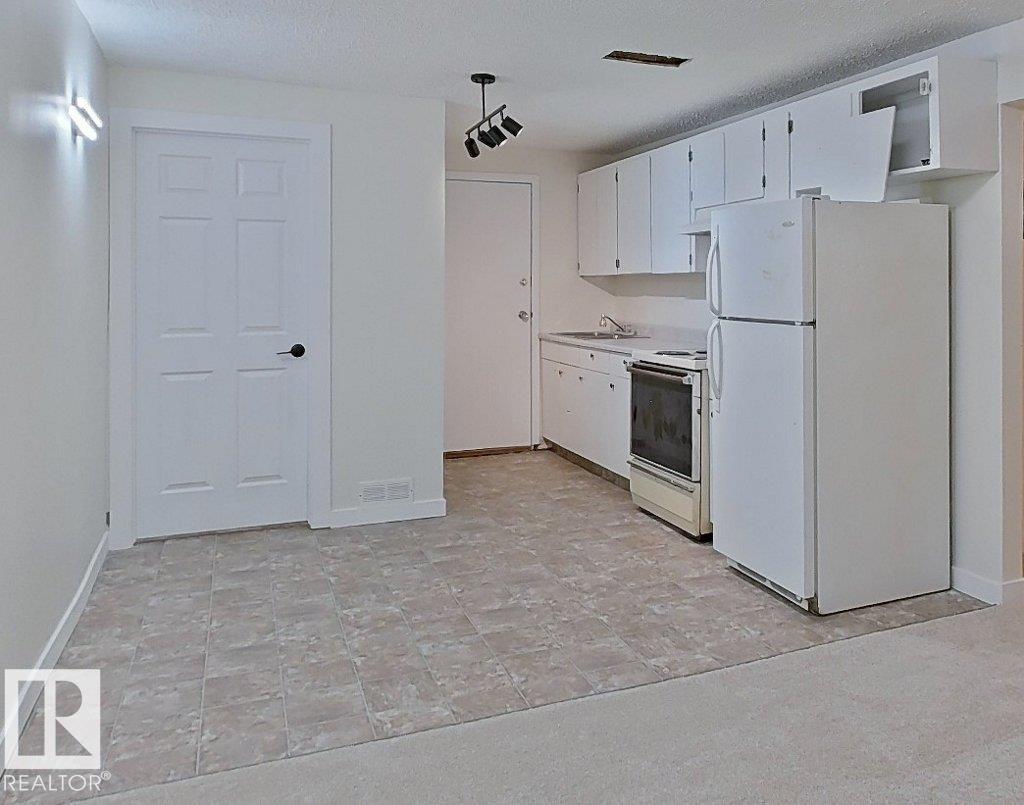 4507 35 AV NW - 35
