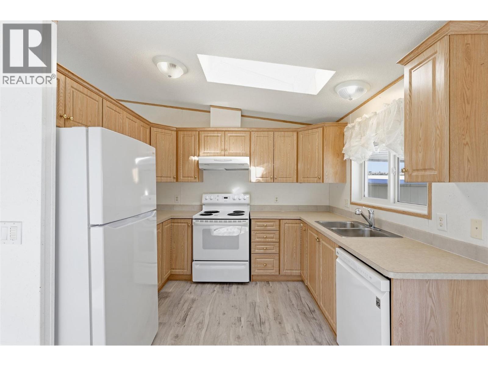 #22 2815 PRINCETON KAMLOOPS  5A HIGHWAY - 11