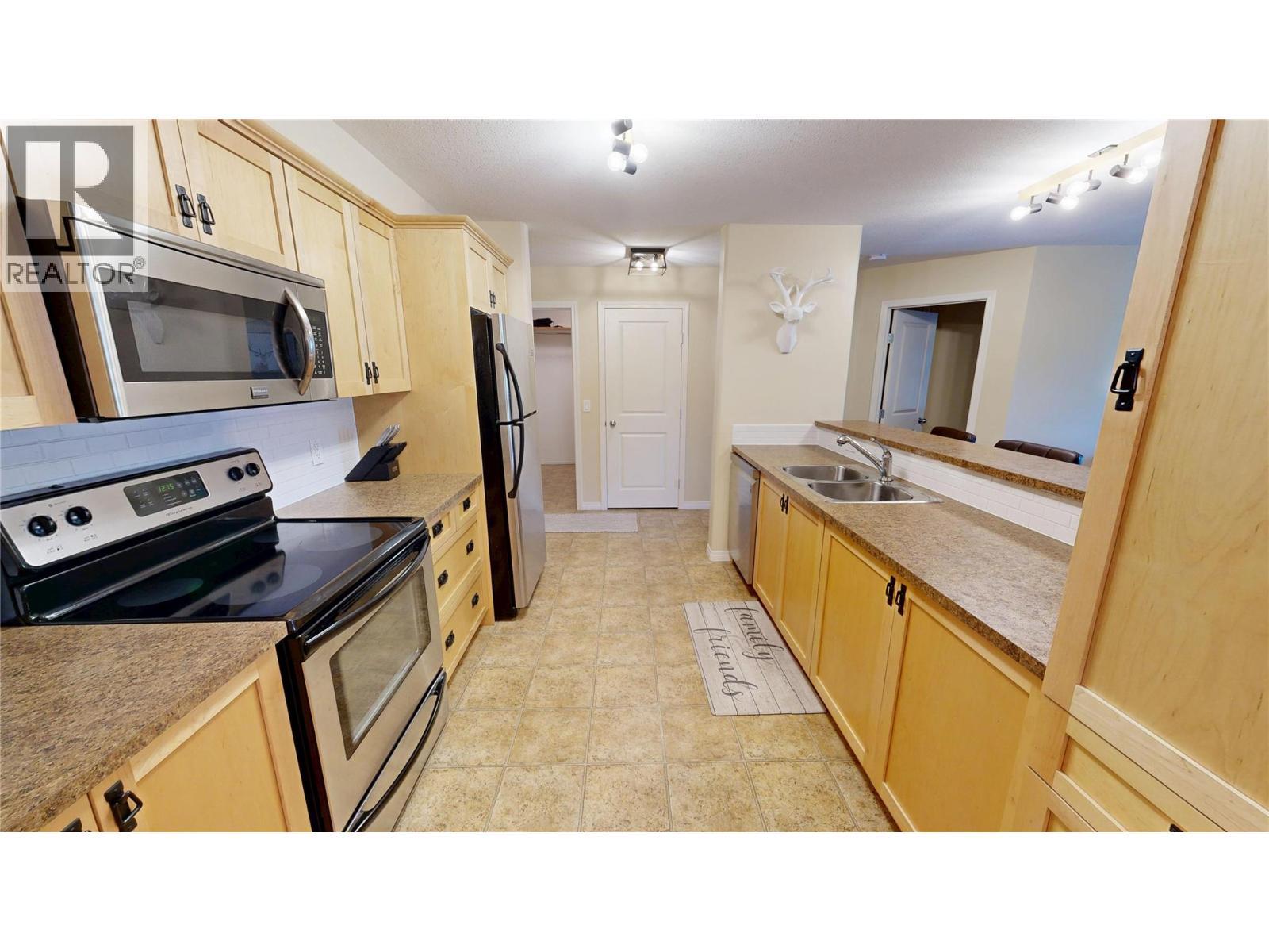 #205 4874 STANLEY STREET - 13