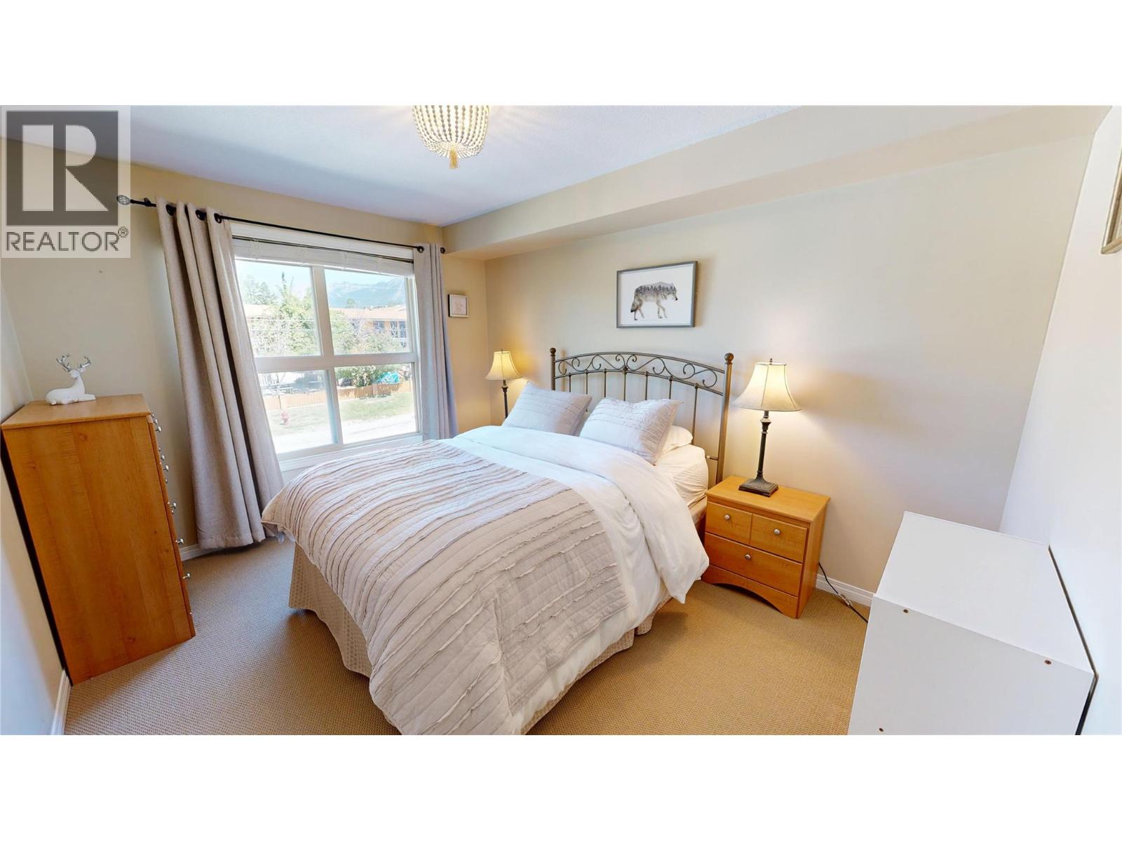 #205 4874 STANLEY STREET - 17