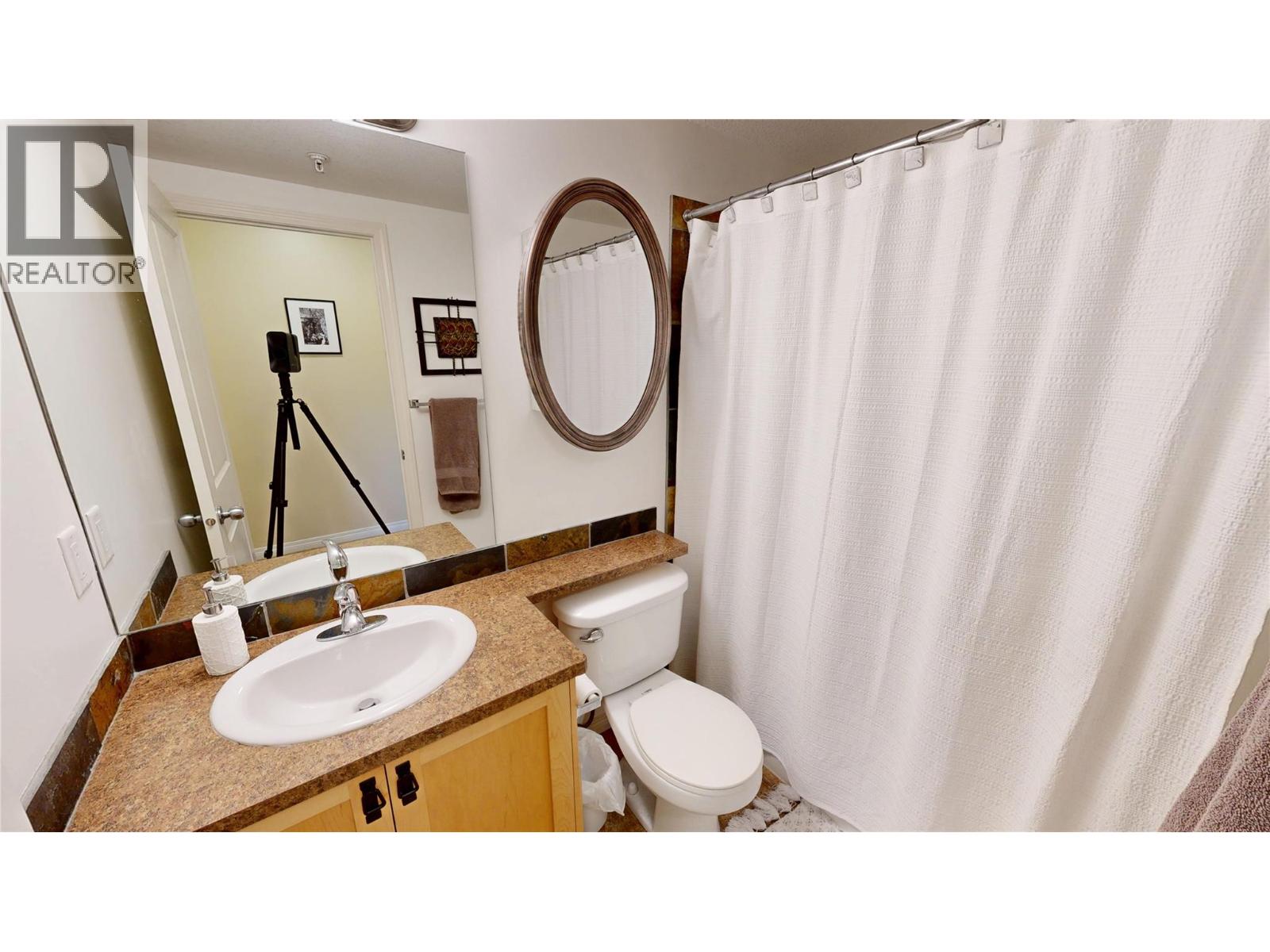 #205 4874 STANLEY STREET - 18