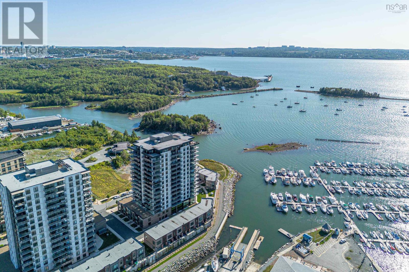 Property 4 of 37 of 406 72 Seapoint Road