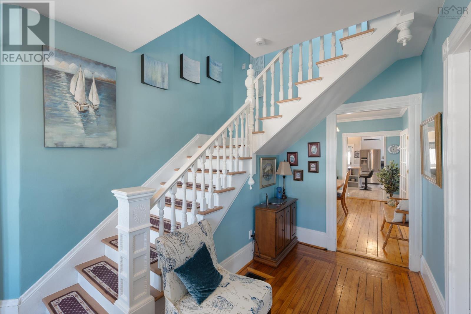 Property 27 of 49 of 328 Granville Street