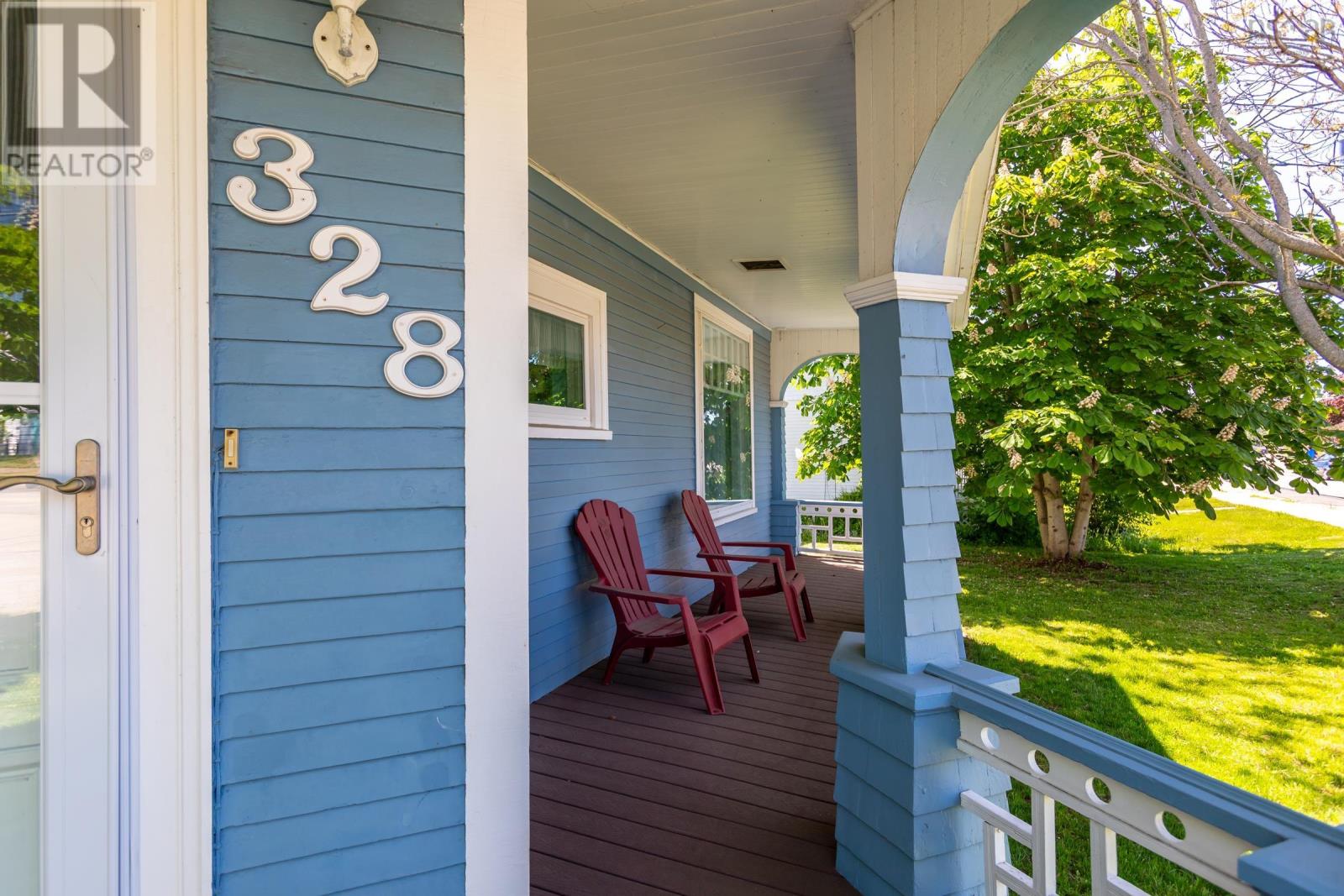 Property 3 of 49 of 328 Granville Street