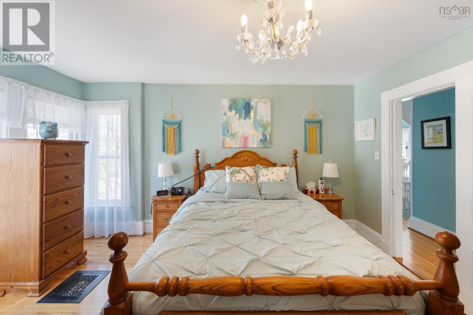 Property 39 of 49 of 328 Granville Street