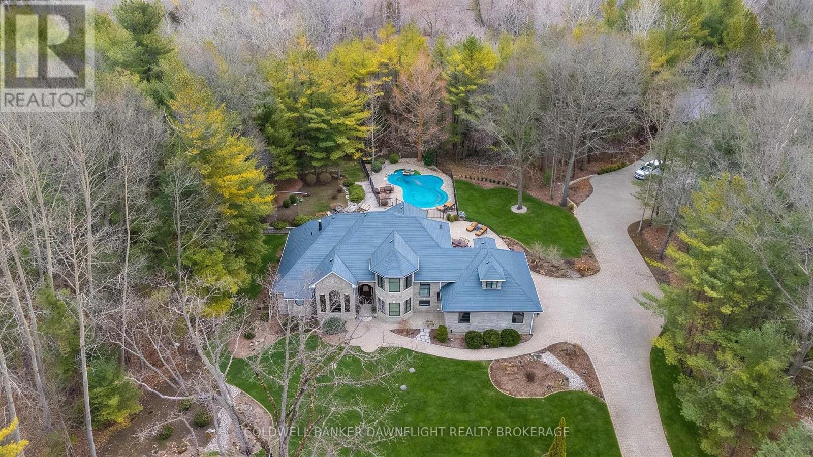 9923 PARKVIEW CRESCENT Property Photo