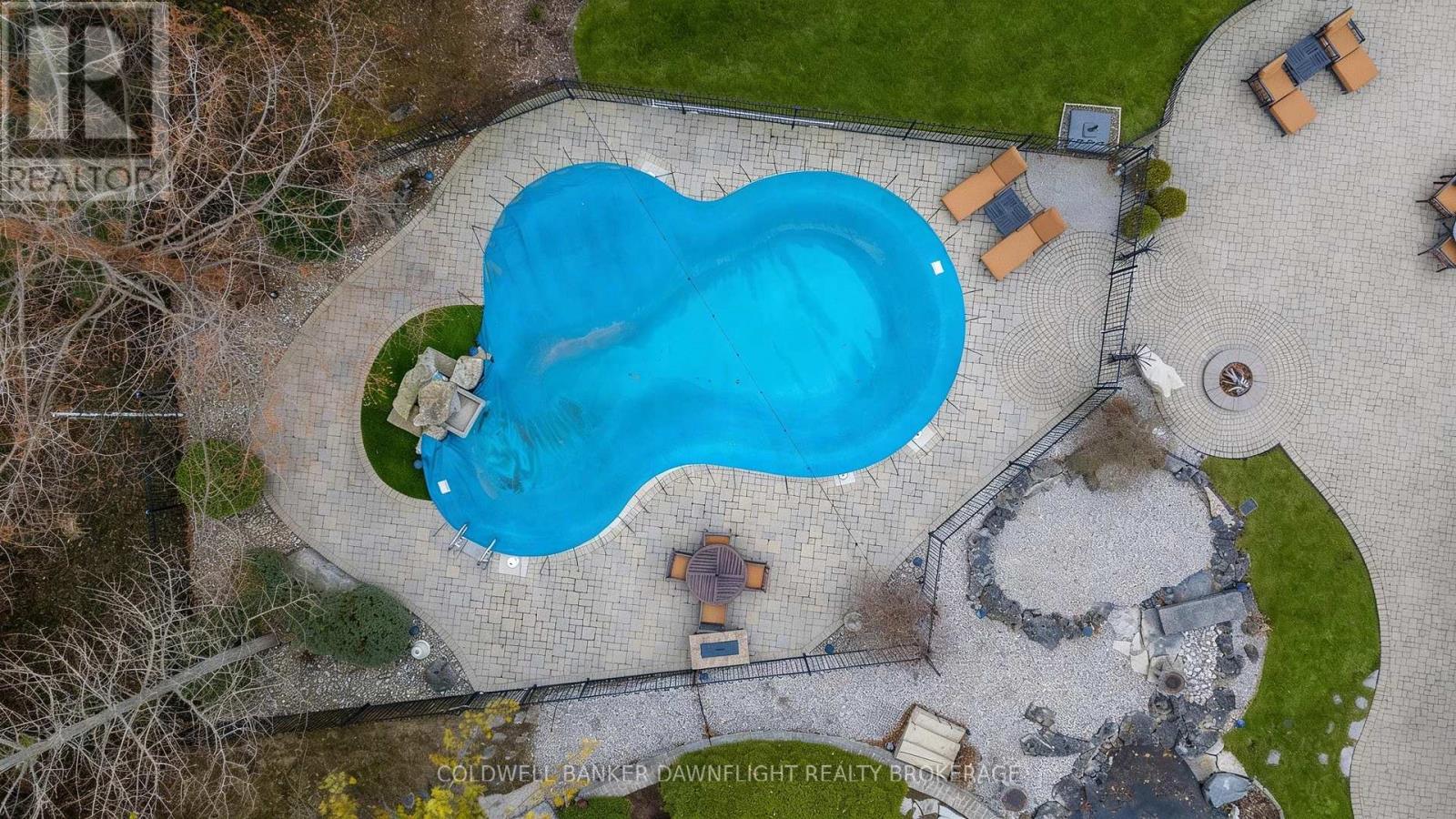 9923 PARKVIEW CRESCENT Property Photo