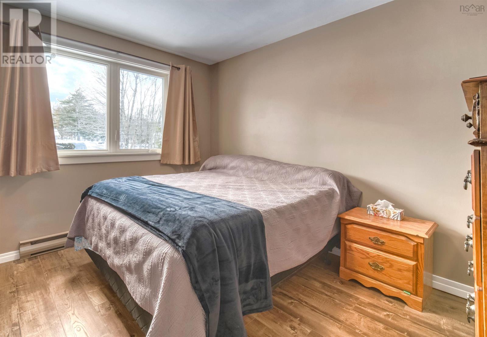 Property 22 of 40 of 5 Alpine Drive