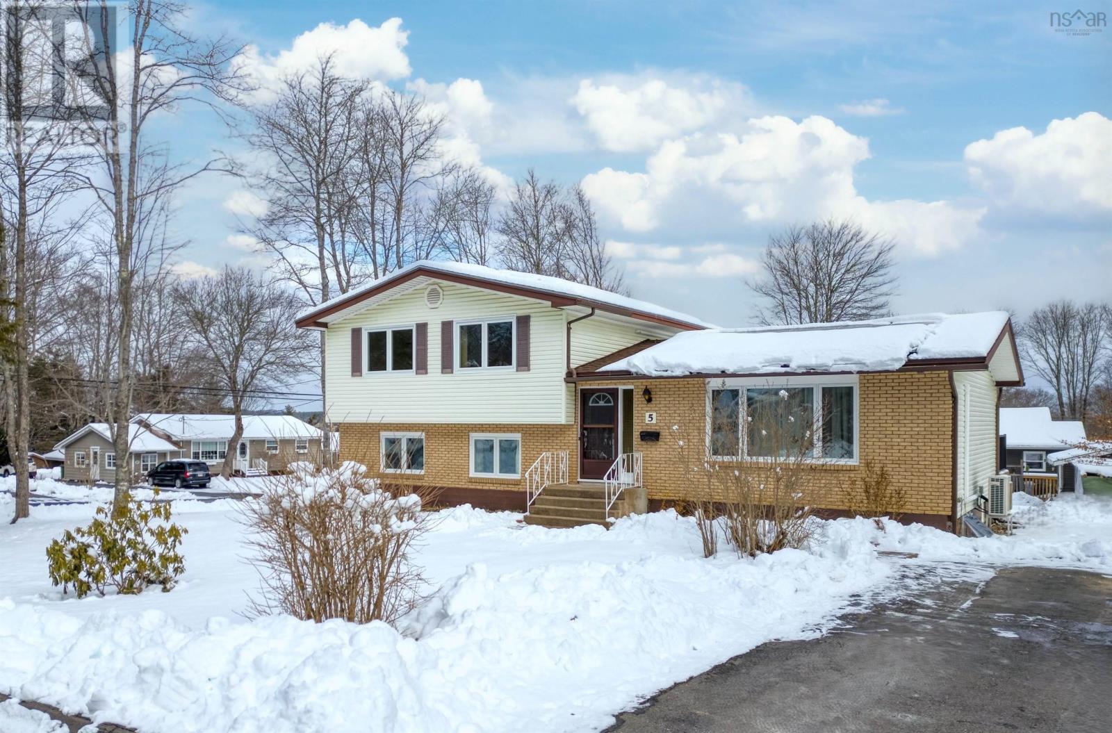 Property 3 of 40 of 5 Alpine Drive