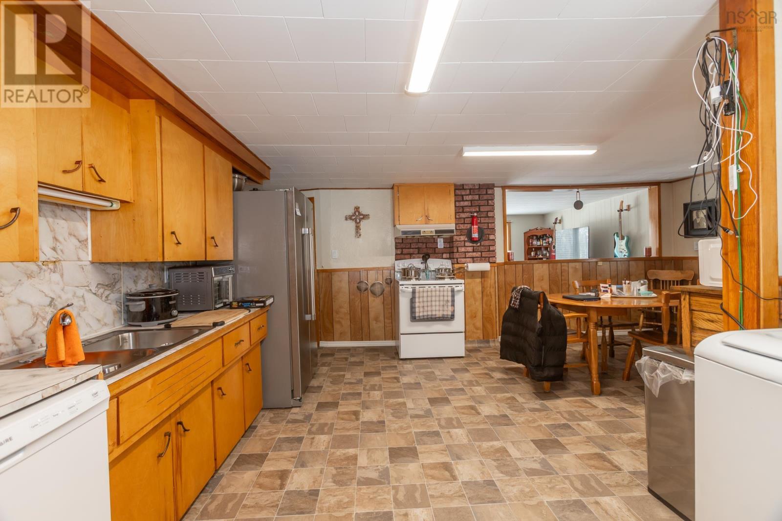 1307 GRANVILLE ROAD - 28