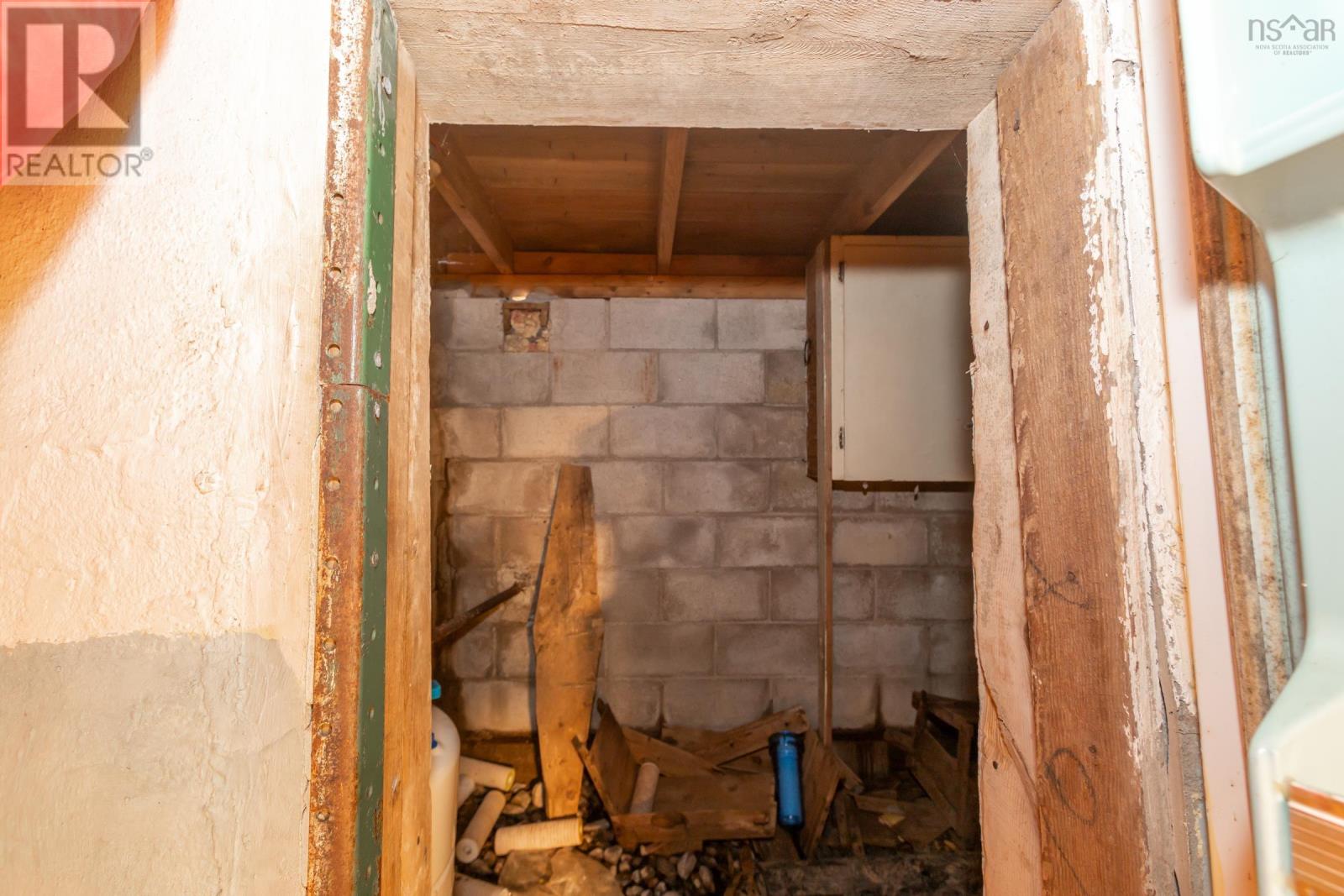 1307 GRANVILLE ROAD - 19