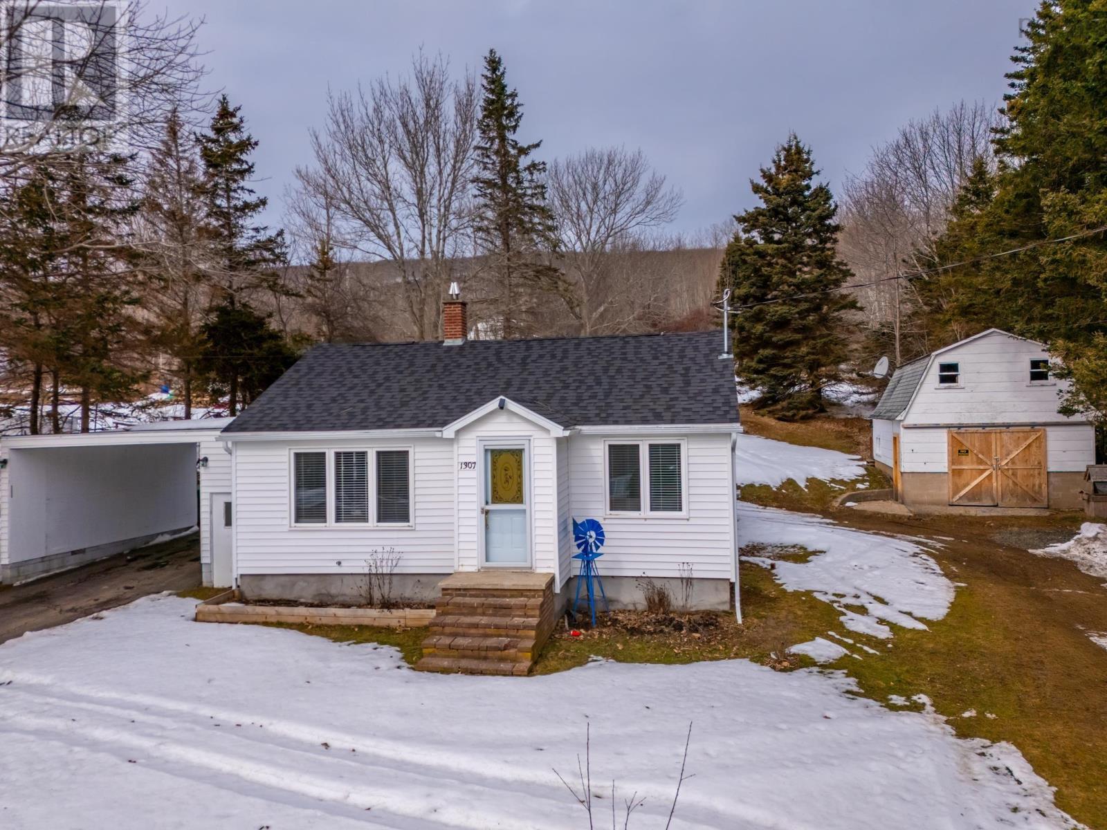 1307 GRANVILLE ROAD - 4