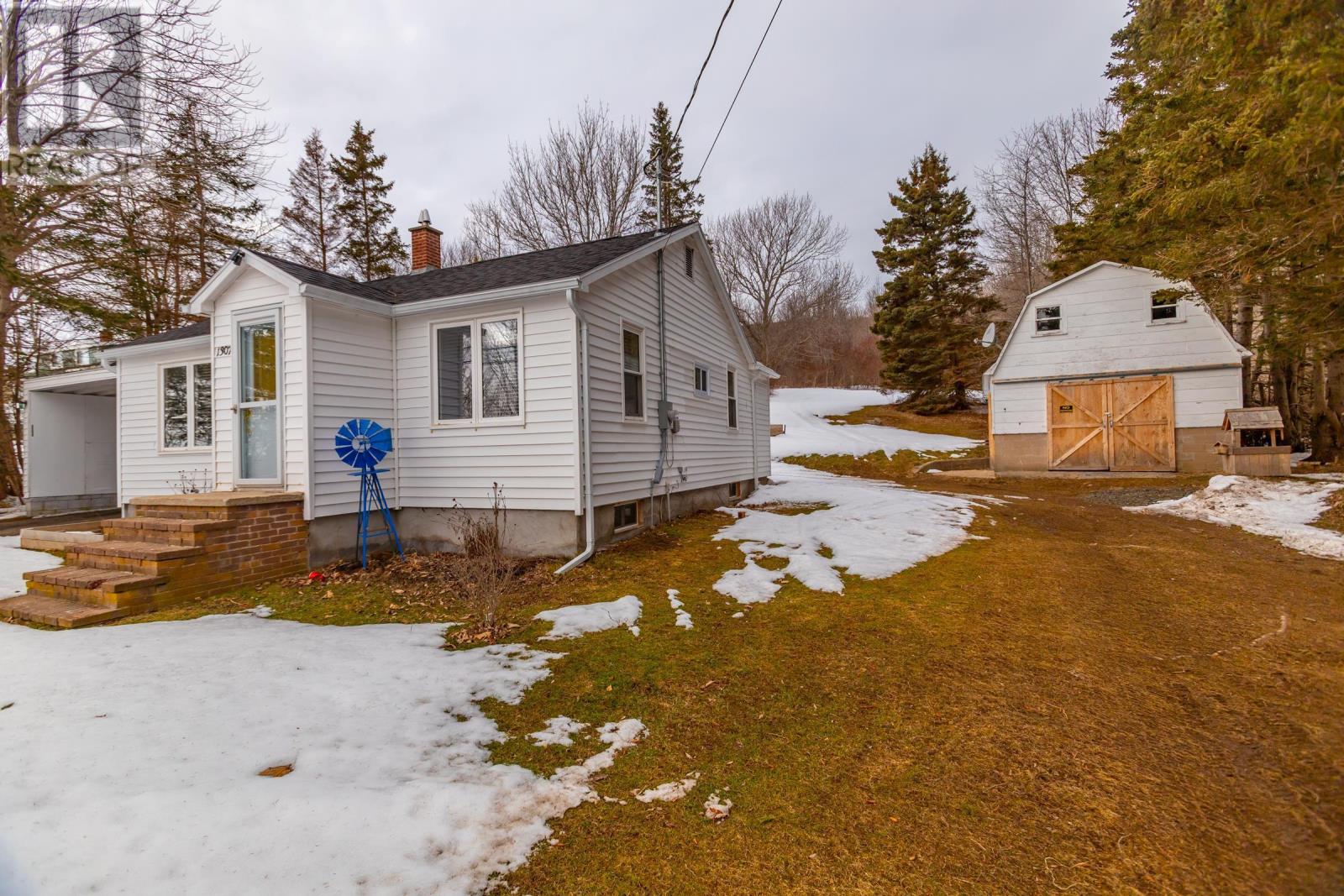 1307 GRANVILLE ROAD - 44