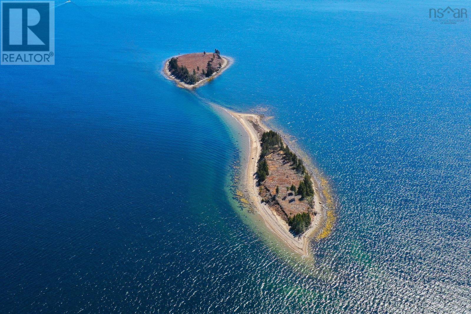 Property 5 of 10 of Saddle Island