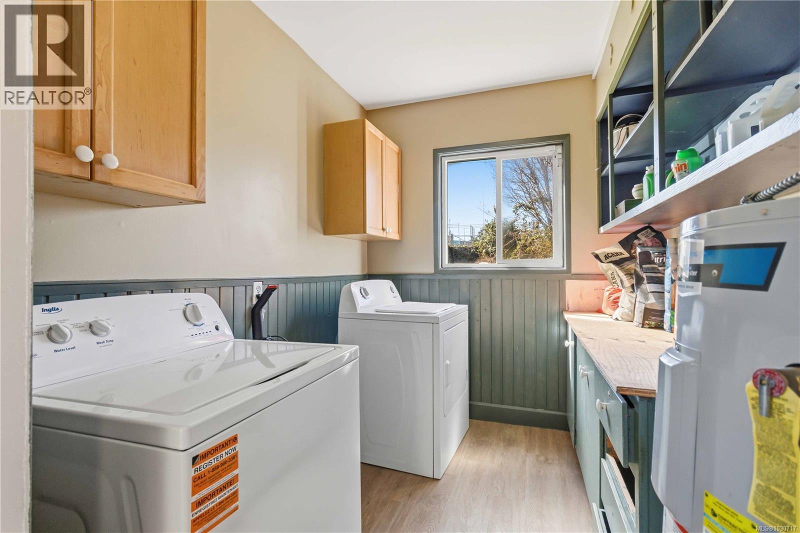 938 HEREWARD RD - 17