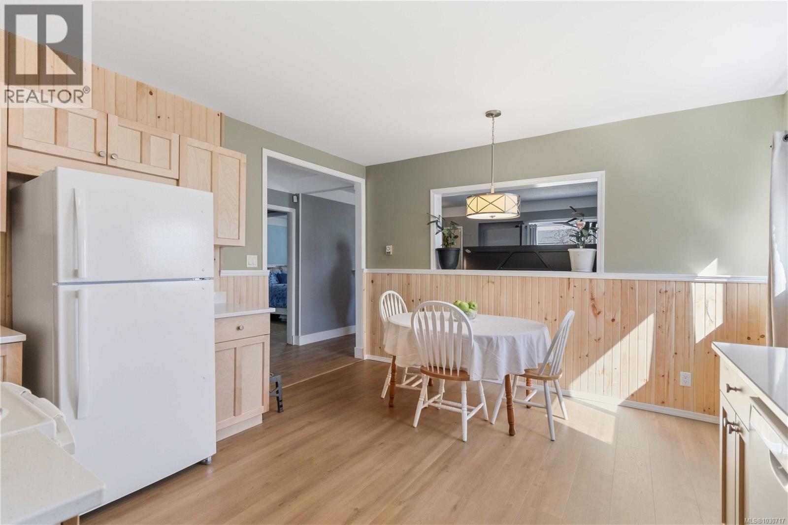 938 HEREWARD RD - 15