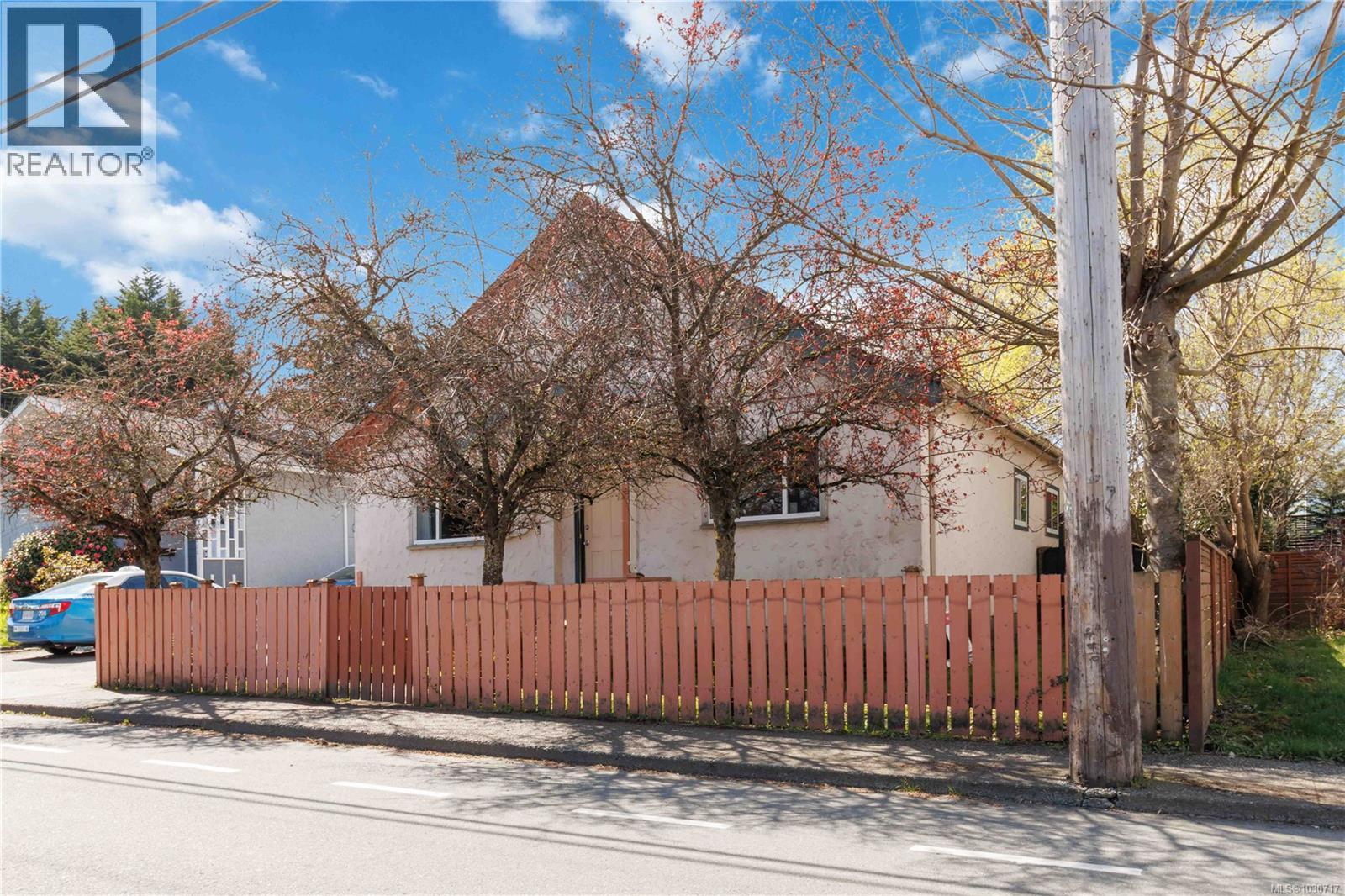 938 HEREWARD RD - Image 3