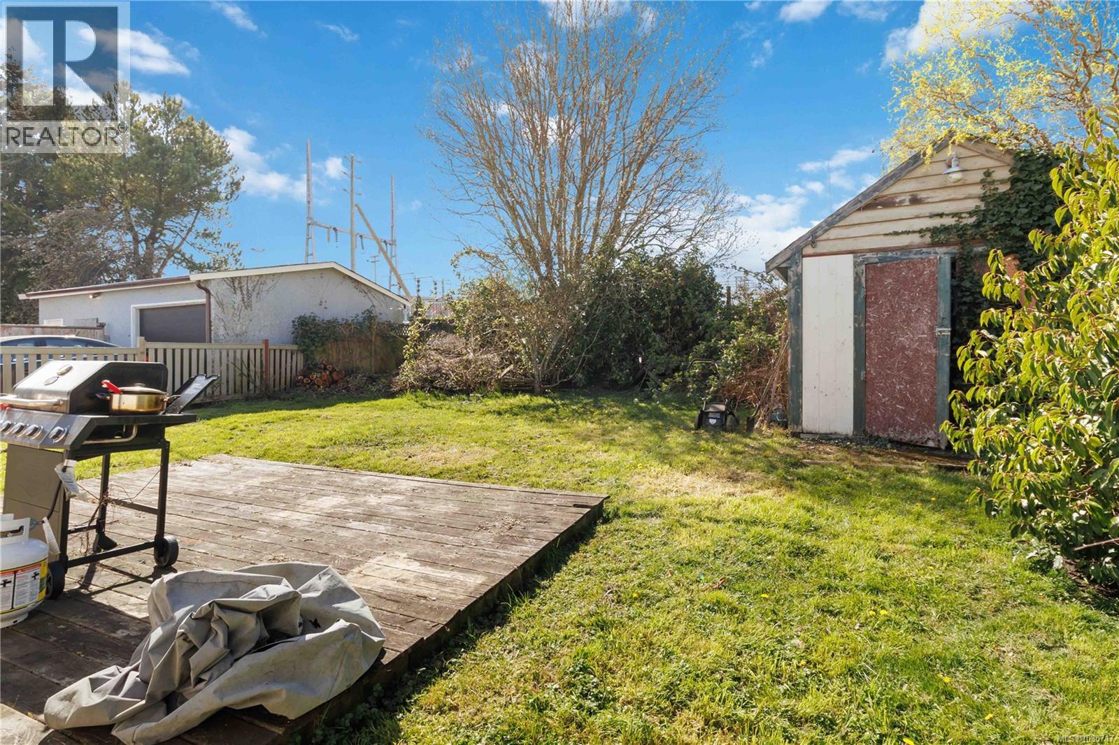 938 HEREWARD RD - 36