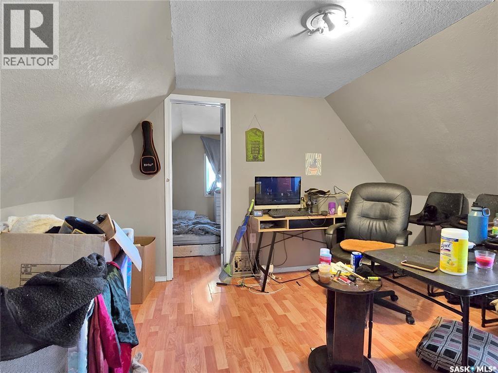 312 E AVENUE S - 9