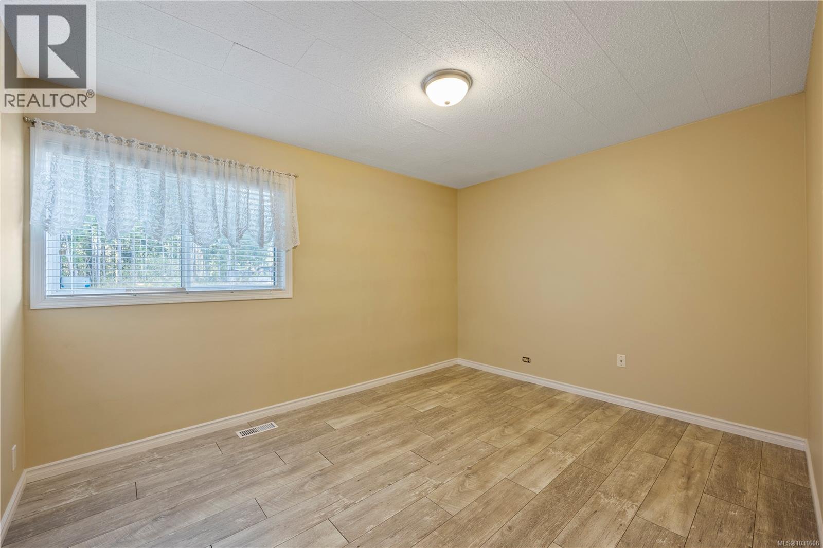 166 Sall Rd - 10