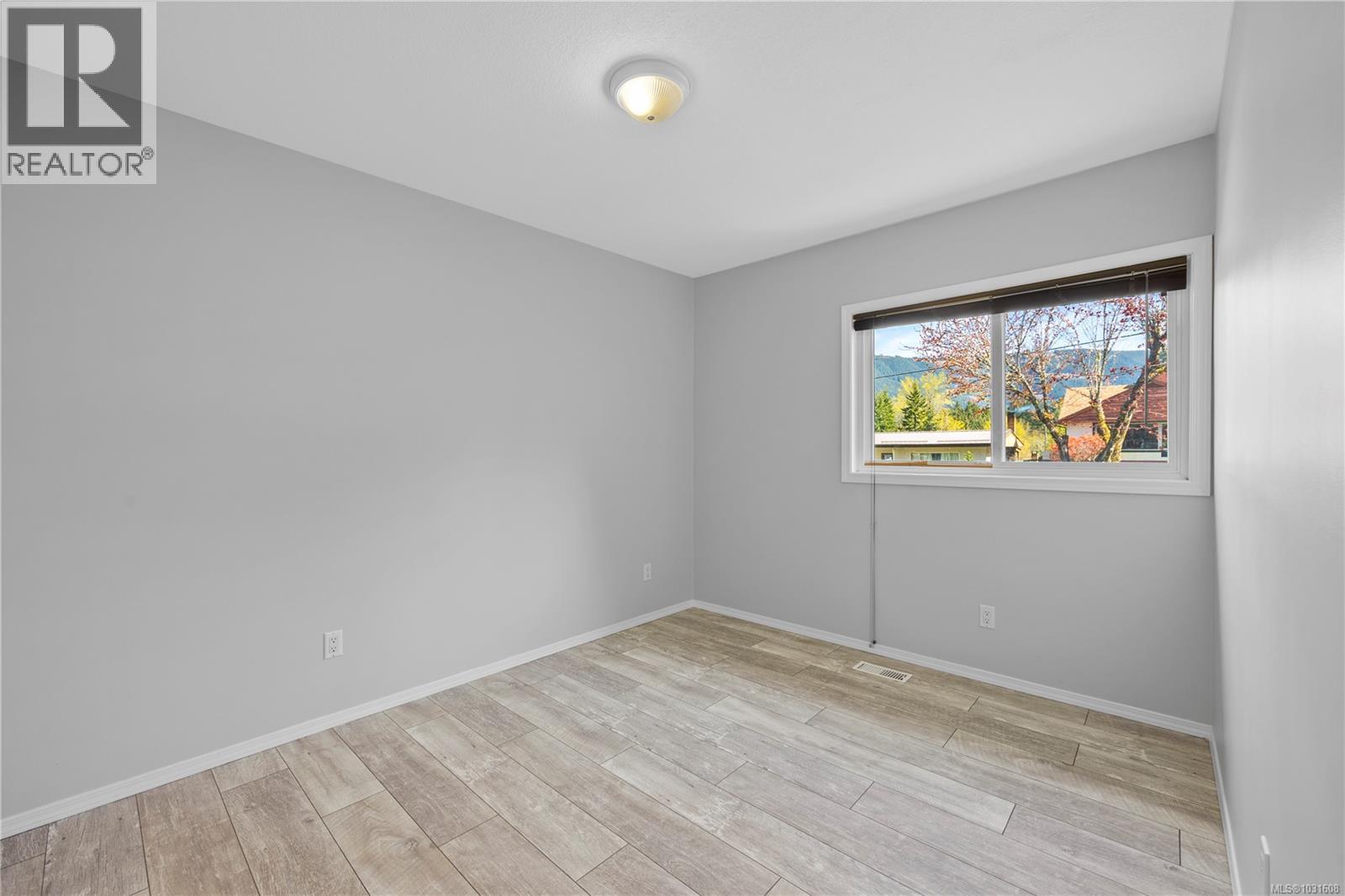 166 Sall Rd - 13