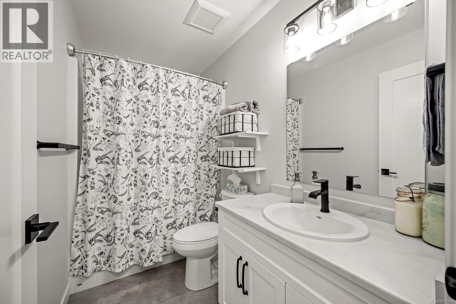 B 2130 Nikola Pl, Campbell River