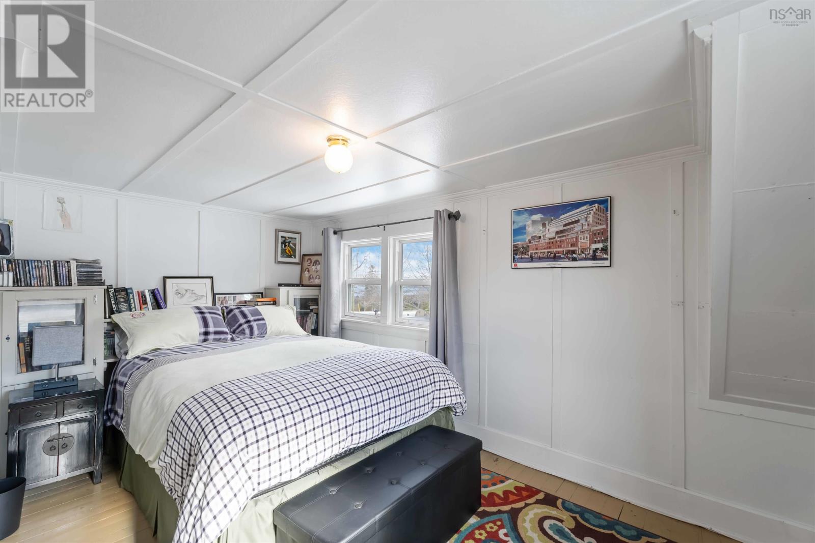 Property 10 of 38 of 102 Old Post Road