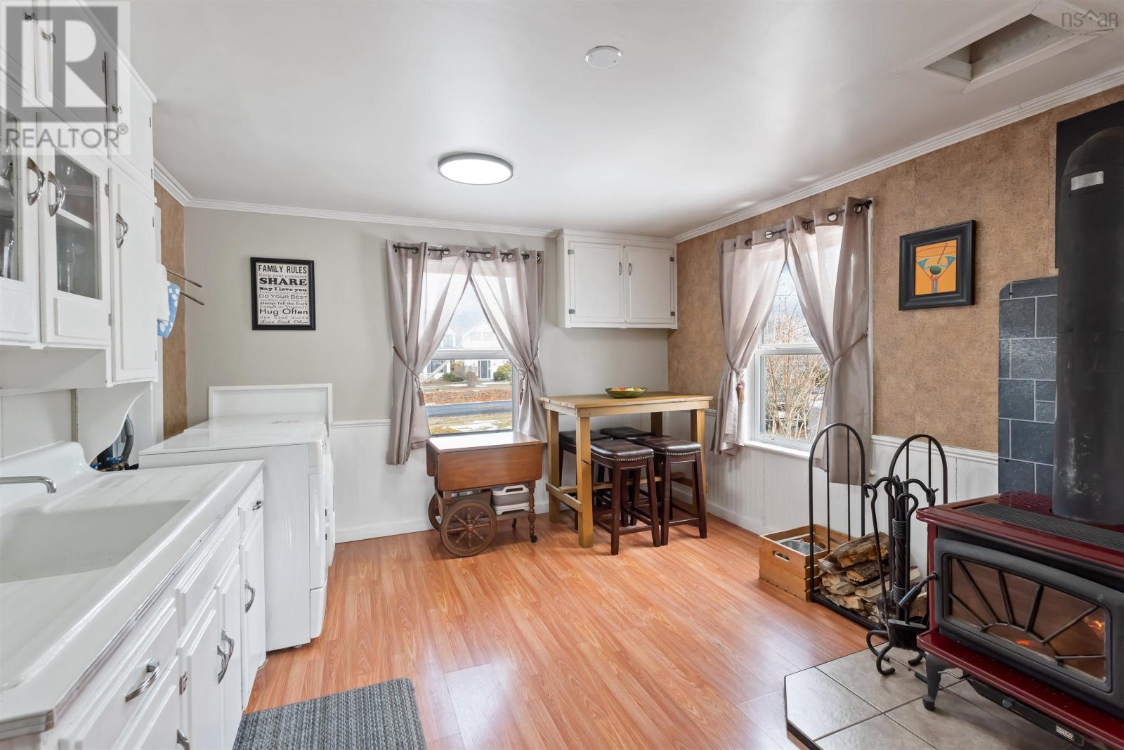 Property 30 of 38 of 102 Old Post Road