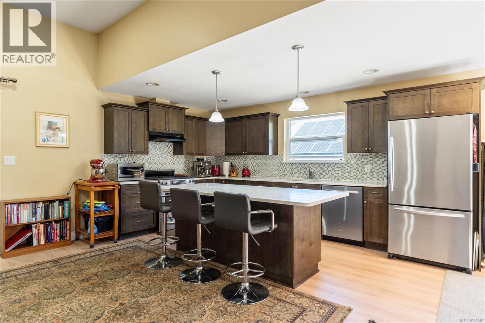 6727 Wall St - 16