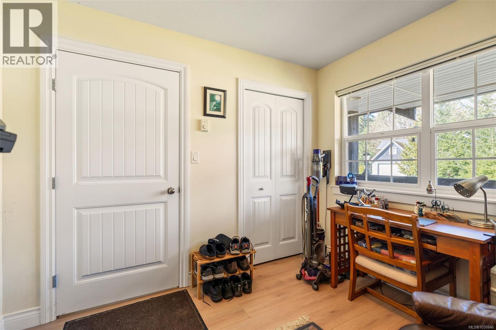 6727 Wall St - 18