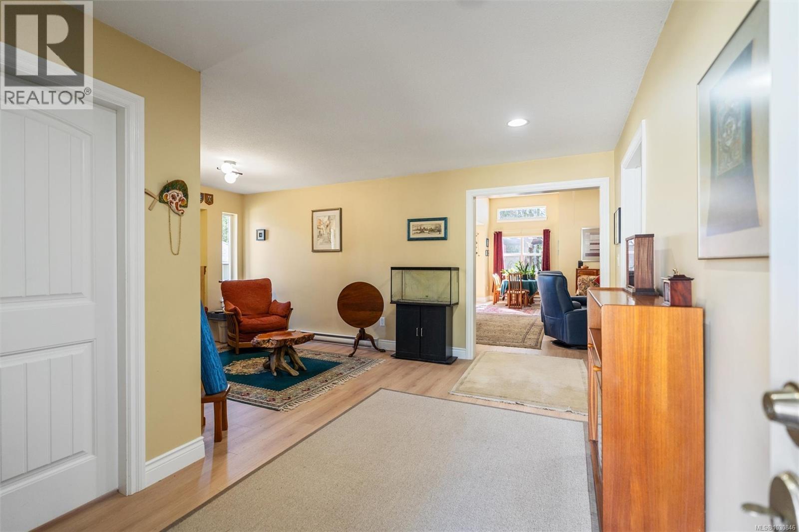 6727 Wall St - 22