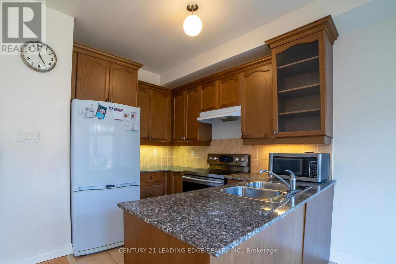 67 SIR SANFORD FLEMING WAY - 12