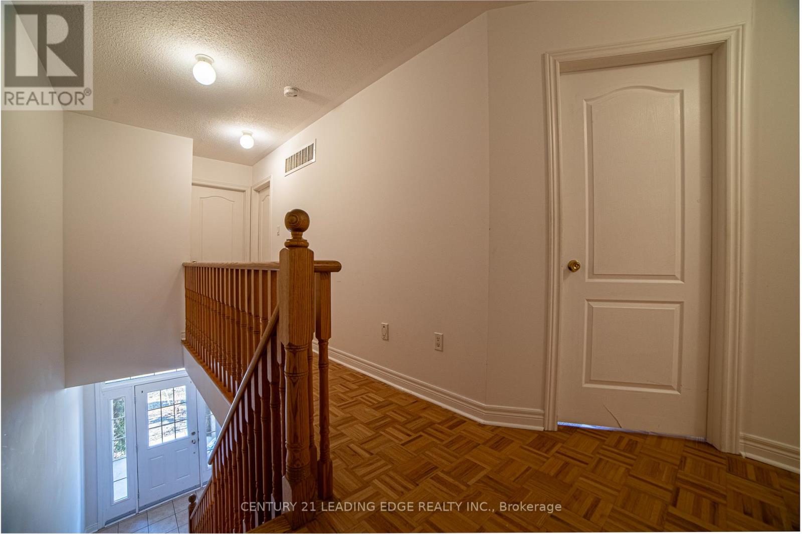 67 SIR SANFORD FLEMING WAY - 16