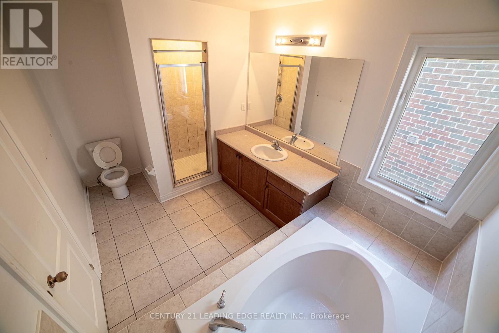 67 SIR SANFORD FLEMING WAY - 22