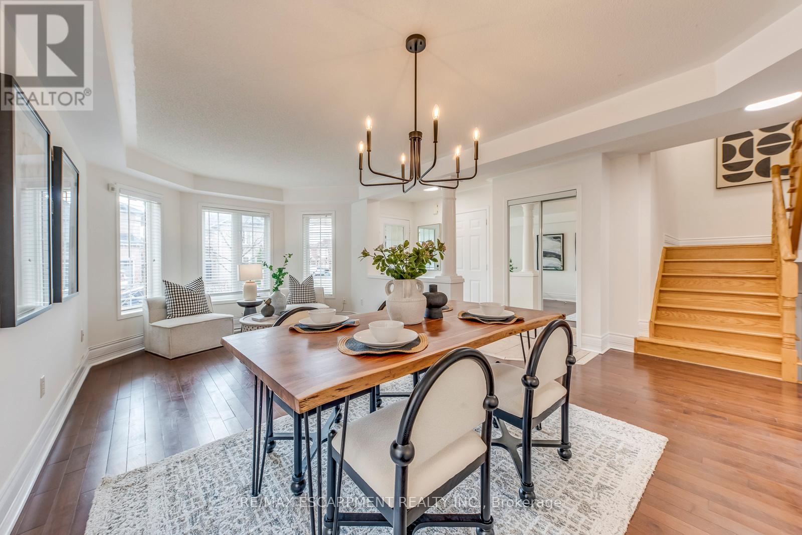 5811 PAGE CRESCENT - 10