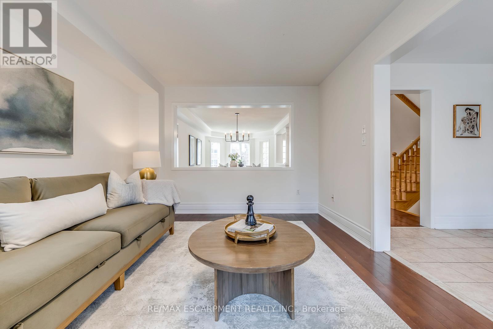 5811 PAGE CRESCENT - 18