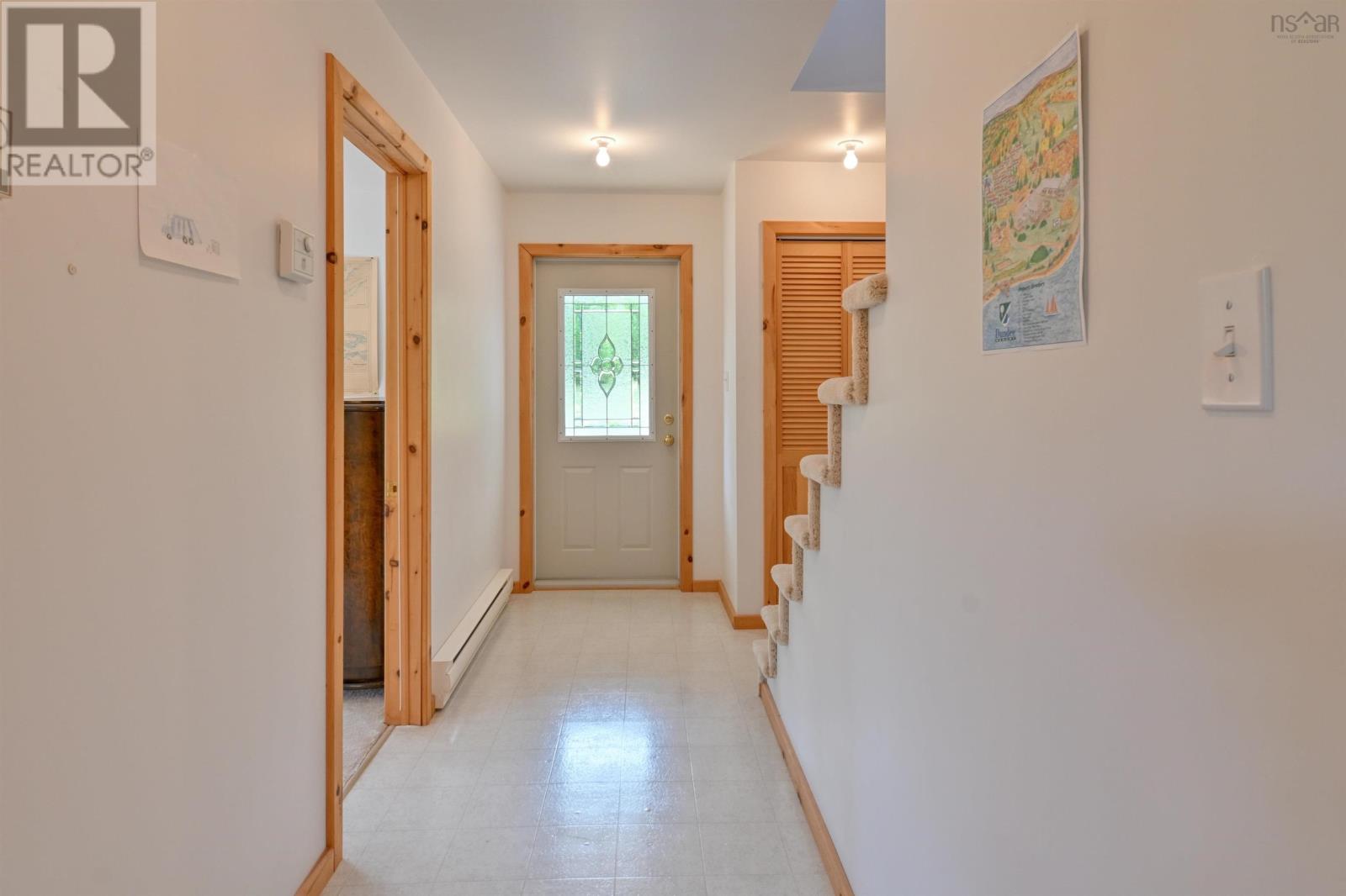 Property 20 of 51 of 123 Wall Street