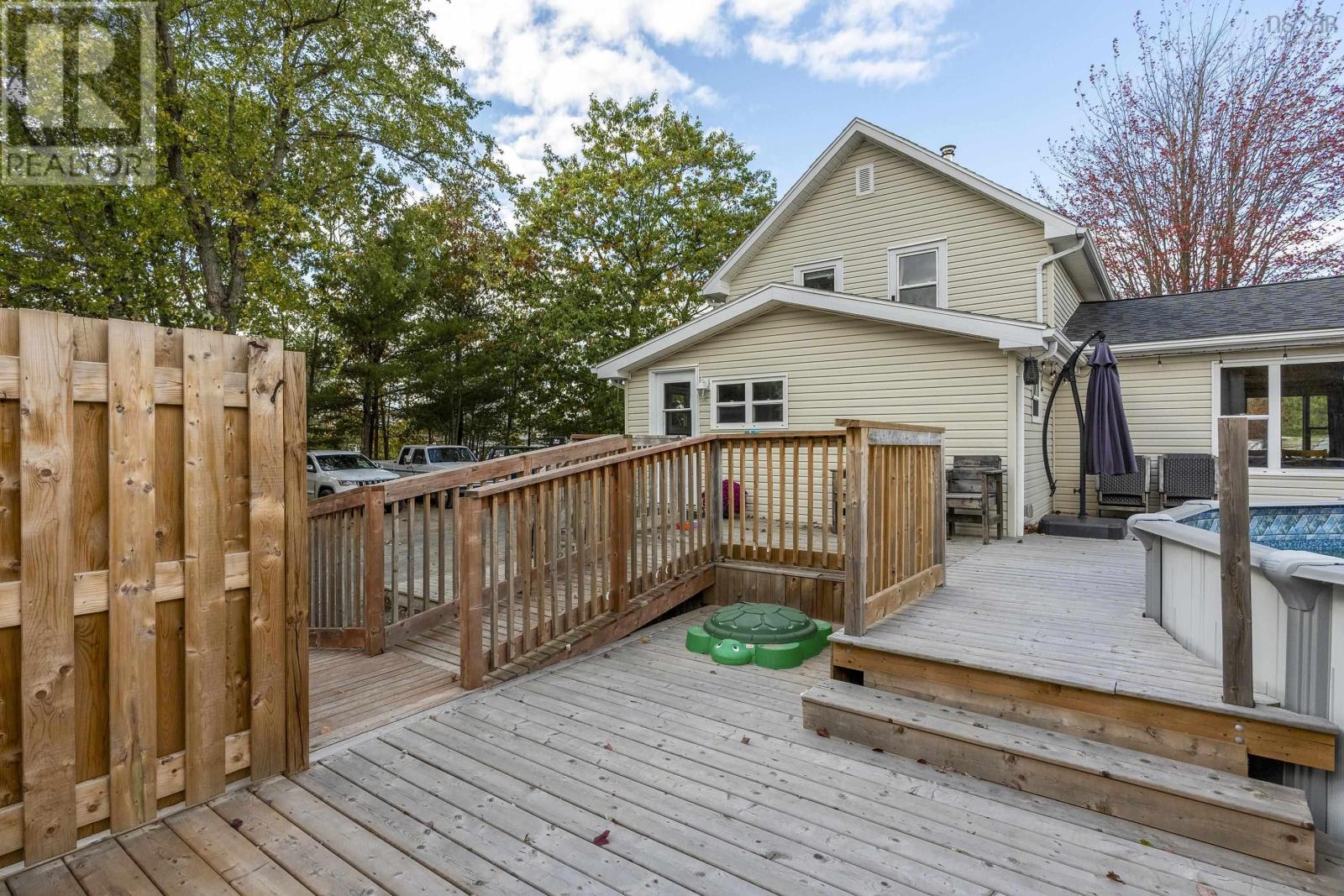 Property 26 of 40 of 4168 1 Highway