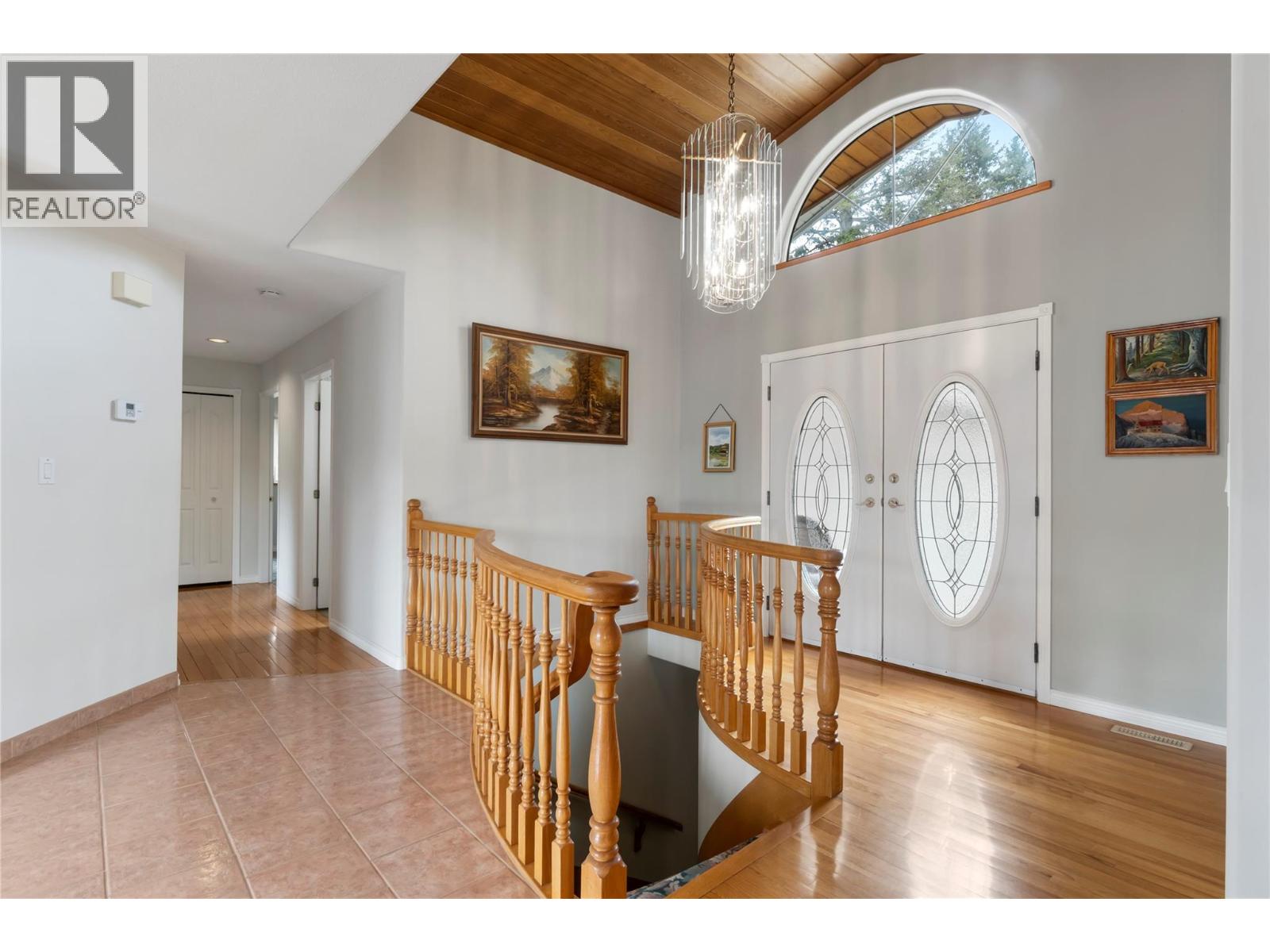 1131 50 AVENUE NE - 13