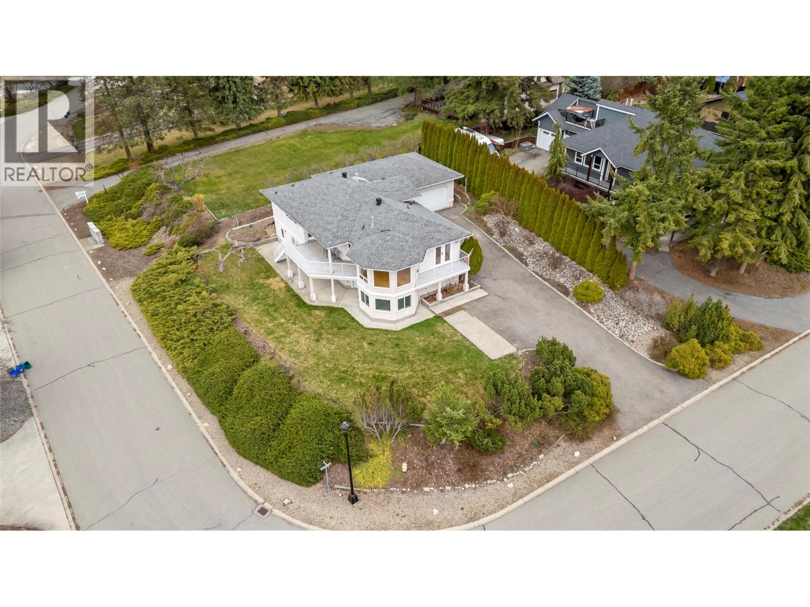 1131 50 AVENUE NE - 6