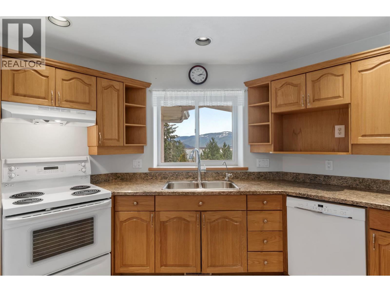 1131 50 AVENUE NE - 19