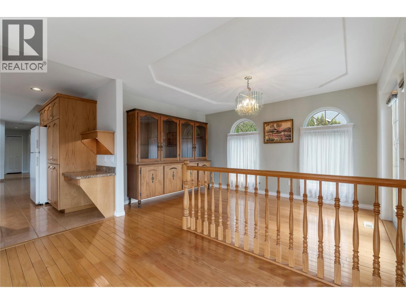 1131 50 AVENUE NE - 28