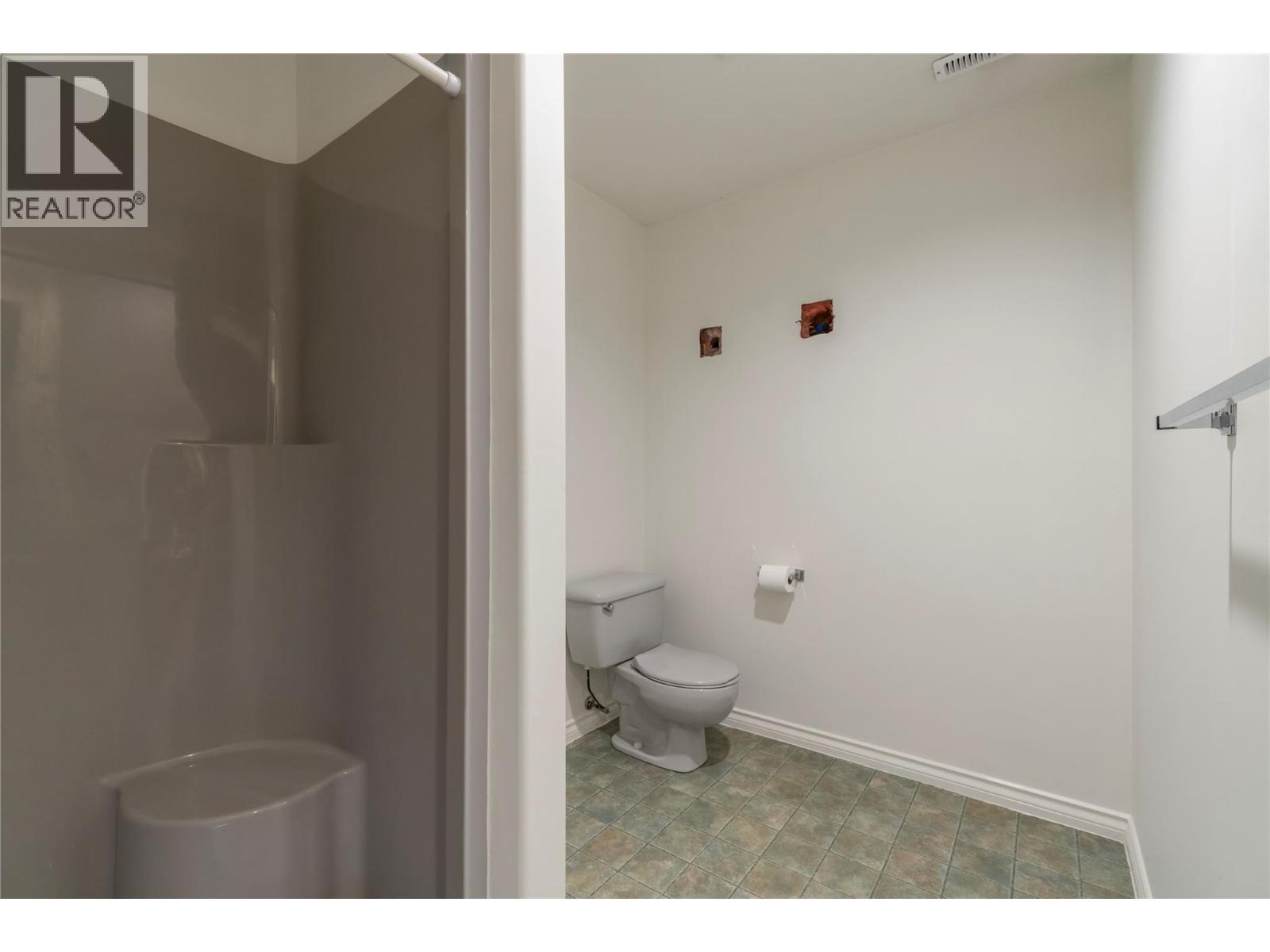 1131 50 AVENUE NE - 65