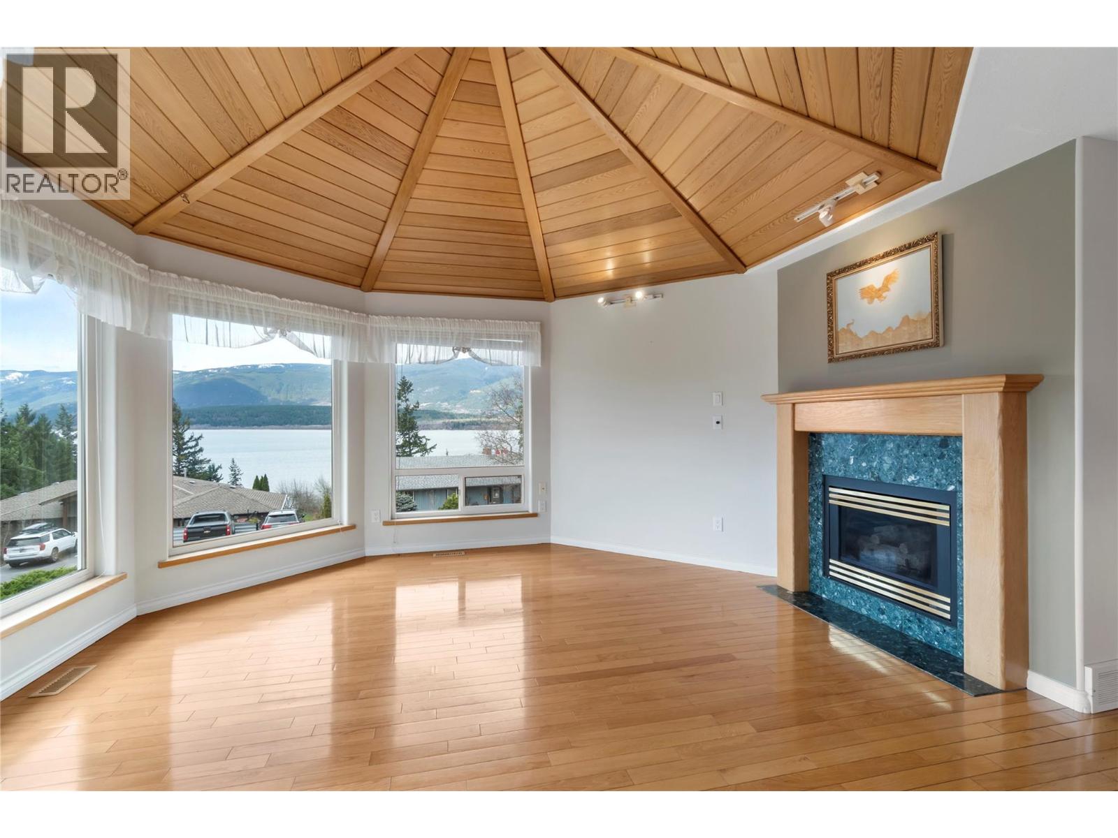 1131 50 AVENUE NE - 30