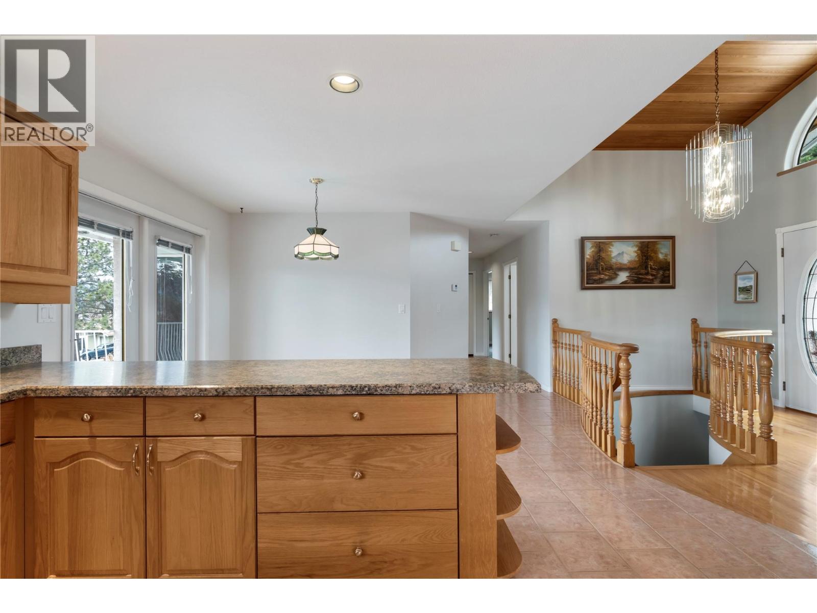 1131 50 AVENUE NE - 26