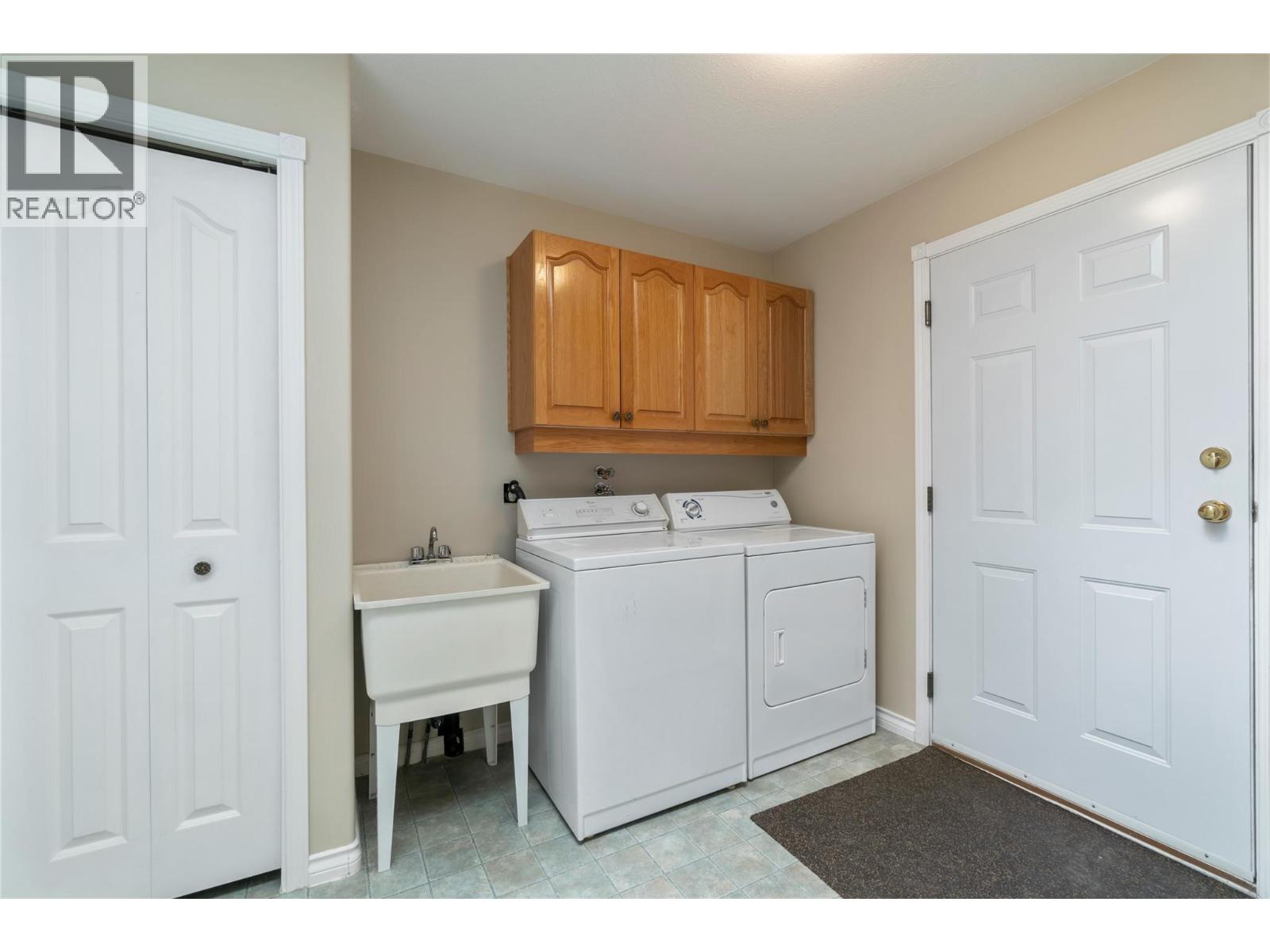 1131 50 AVENUE NE - 53