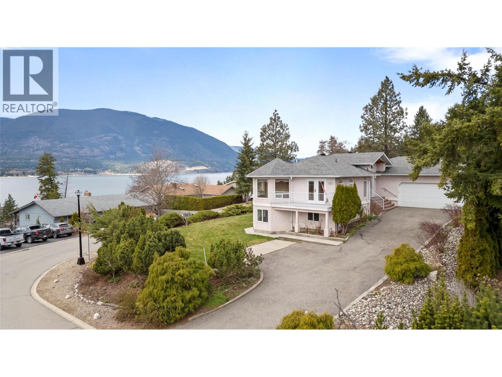 1131 50 AVENUE NE - 9