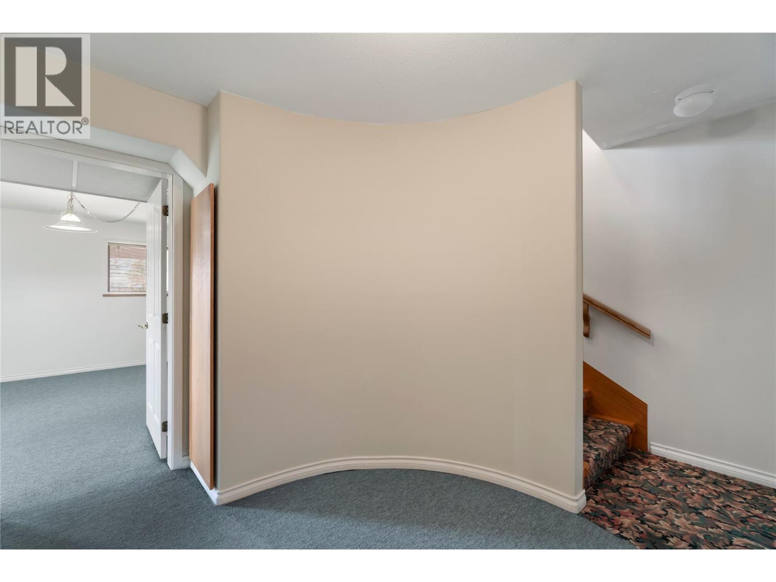 1131 50 AVENUE NE - 57