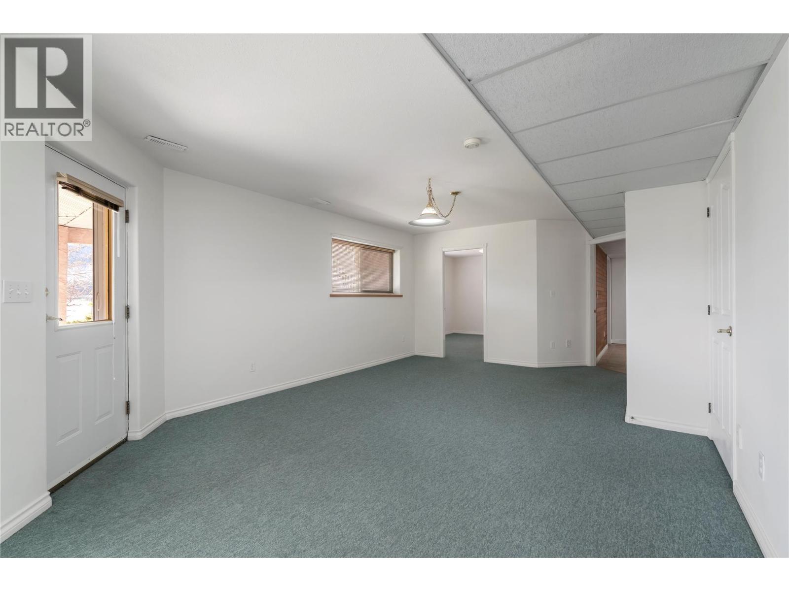 1131 50 AVENUE NE - 69